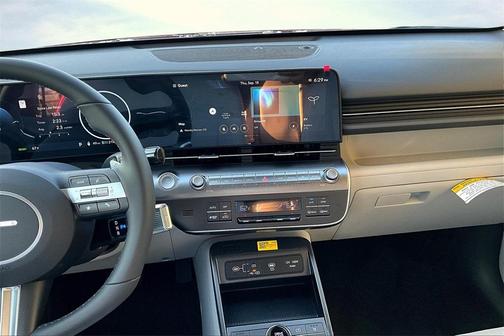2025 Hyundai KONA EV SEL
