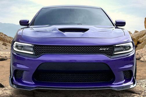 Plum Crazy Pearlcoat 2016 Dodge Charger SRT Hellcat
