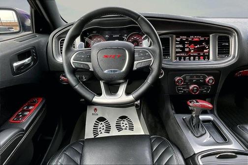 Plum Crazy Pearlcoat 2016 Dodge Charger SRT Hellcat