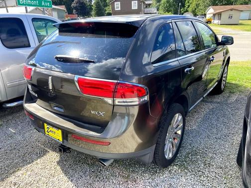 2011 Lincoln MKX Base