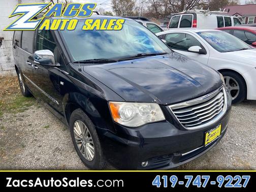2014 Chrysler Town & Country Touring-L