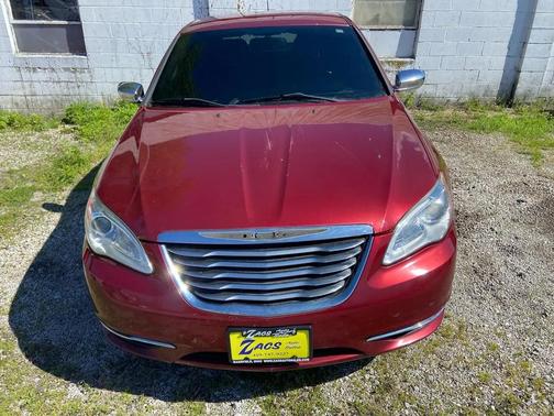Deep Cherry Red Crystal Pearlcoat 2012 Chrysler 200 Limited
