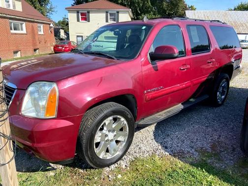Maroon 2007 GMC Yukon XL 1500 SLT