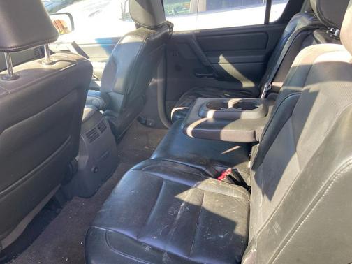 2007 Nissan Armada LE