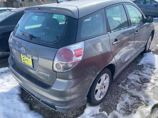 2005 Toyota Matrix Base