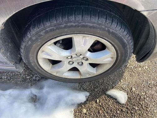 2005 Toyota Matrix Base