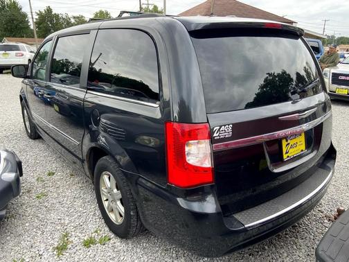 2012 Chrysler Town & Country Touring
