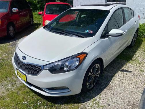 Snow White Pearl 2016 Kia Forte EX