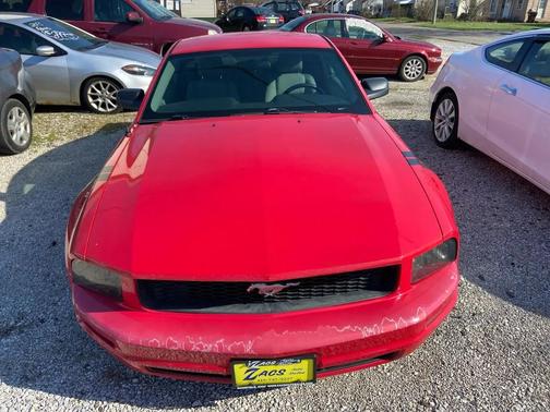 2007 Ford Mustang Deluxe