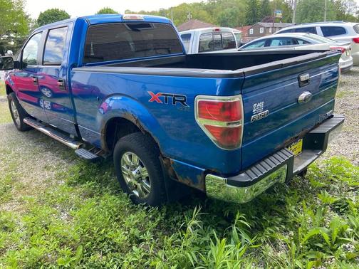 Blue 2011 Ford F-150 XLT