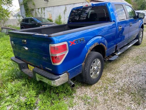 Blue 2011 Ford F-150 XLT