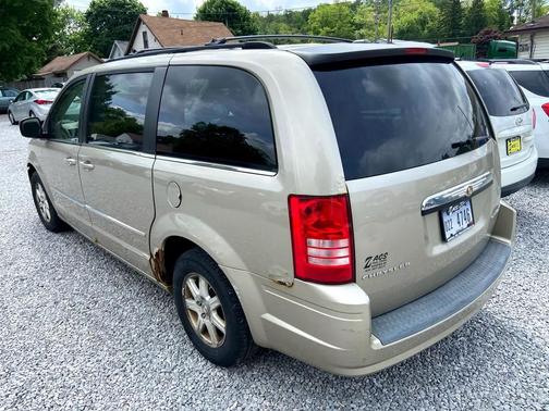 2009 Chrysler Town & Country Touring