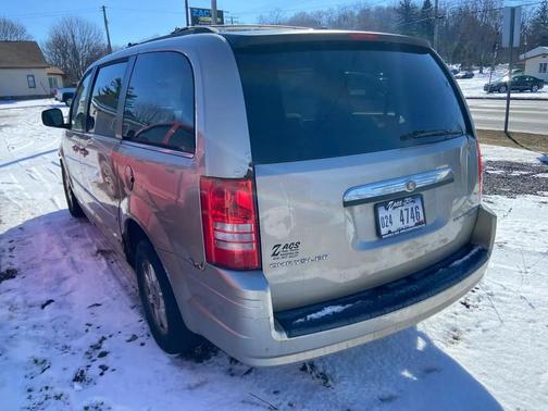 2009 Chrysler Town & Country Touring