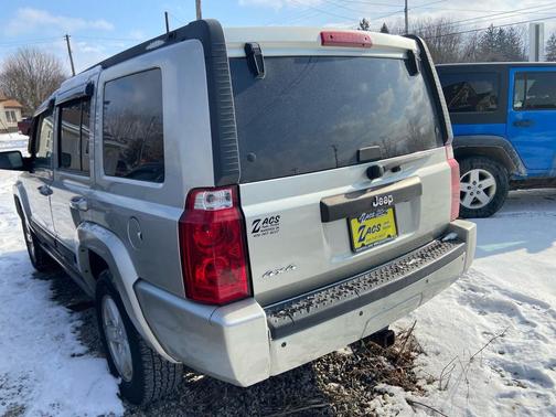 2007 Jeep Commander Sport