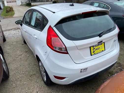 2016 Ford Fiesta S