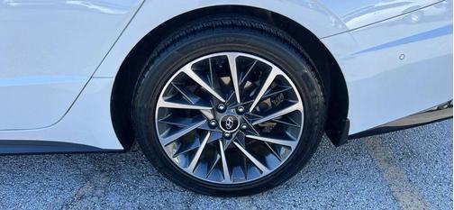 2021 Hyundai SONATA Limited
