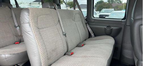 2008 Chevrolet Express 3500 LS Extended Wagon