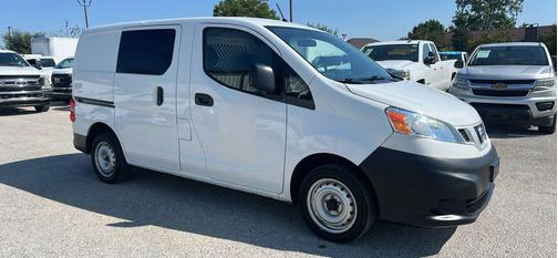 2015 Nissan NV200 S Van 4D