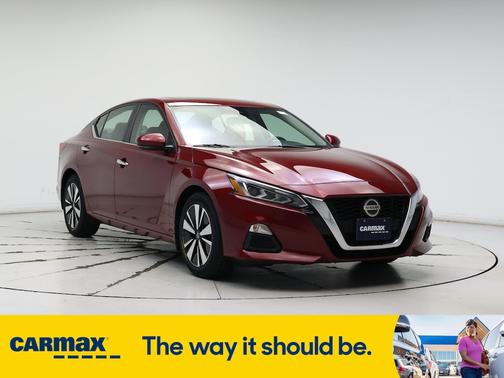 2022 Nissan Altima SV