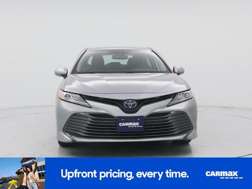 2020 Toyota Camry Hybrid XLE