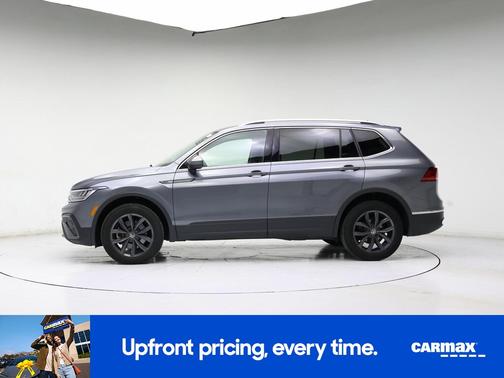 Gray 2023 Volkswagen Tiguan SE