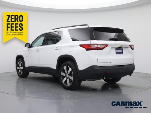 White 2019 Chevrolet Traverse LT