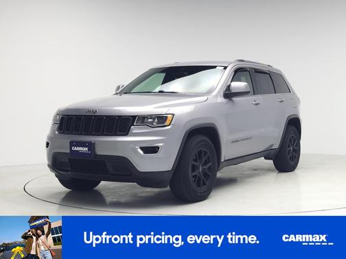 Silver 2017 Jeep Grand Cherokee Laredo E