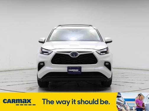 2022 Toyota Highlander Hybrid XLE