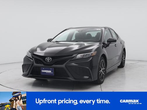 Black 2023 Toyota Camry SE
