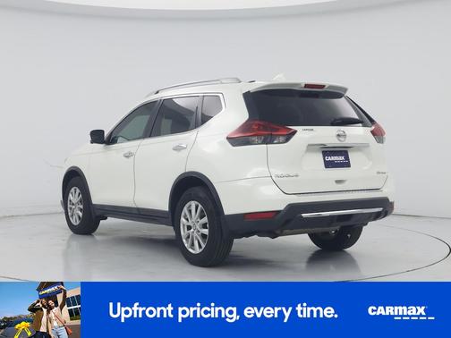 White 2018 Nissan Rogue SV