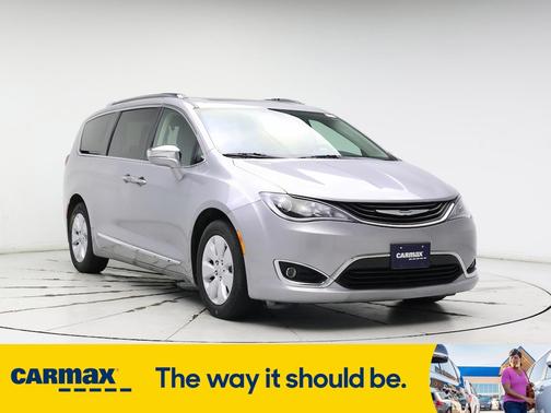 2018 Chrysler Pacifica Hybrid Limited