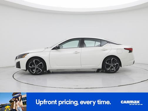 2023 Nissan Altima SR