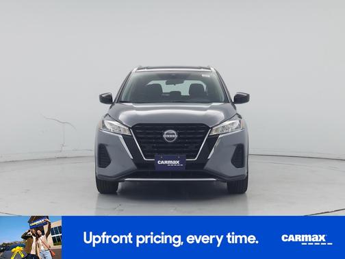 Gray 2023 Nissan Kicks SV