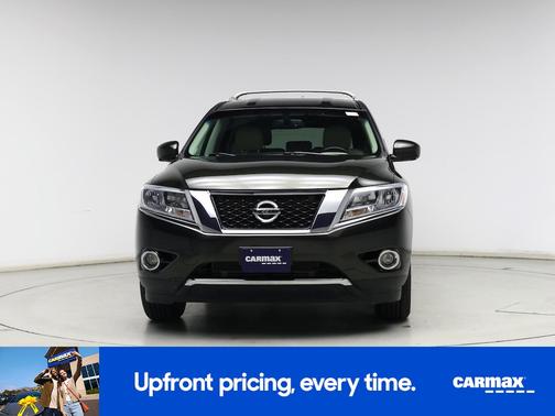 Green 2016 Nissan Pathfinder SL