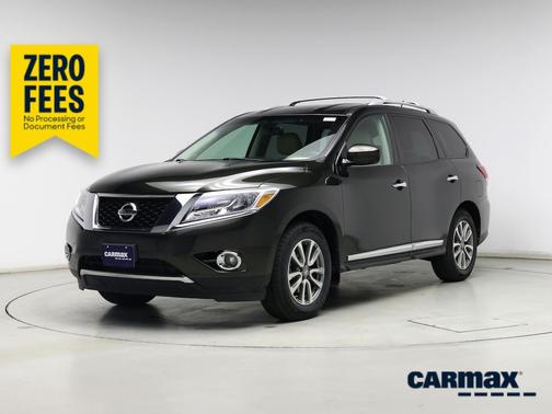 Green 2016 Nissan Pathfinder SL