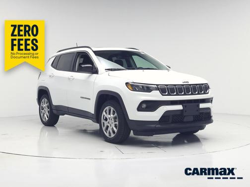 White 2022 Jeep Compass Latitude Lux
