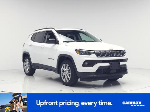 White 2022 Jeep Compass Latitude Lux