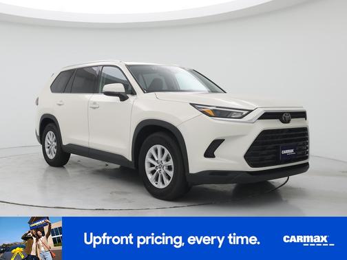 White 2024 Toyota Grand Highlander XLE