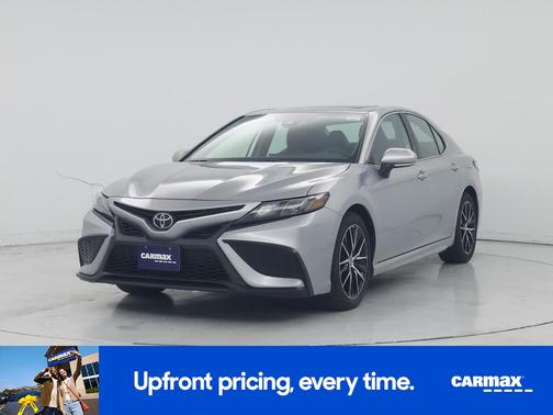 Silver 2021 Toyota Camry SE