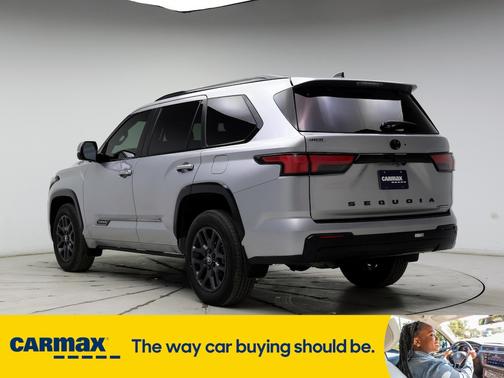 2025 Toyota Sequoia Platinum