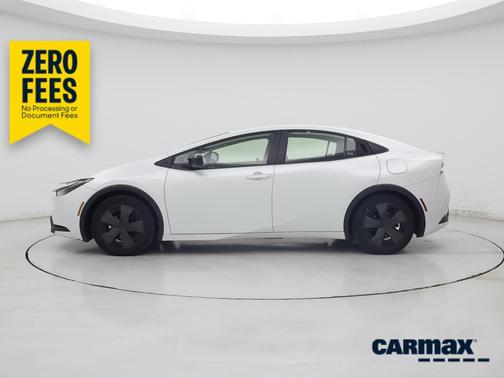 White 2025 Toyota Prius LE