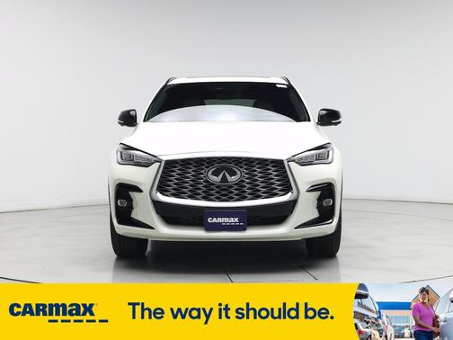 2022 INFINITI QX55 Essential