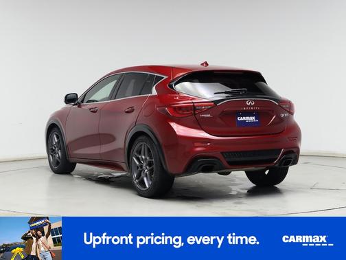 2017 INFINITI QX30 Sport