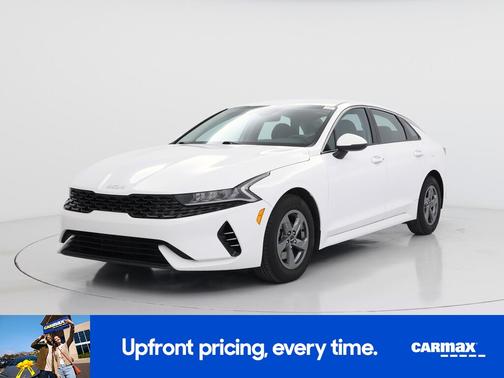 White 2022 Kia K5 LXS