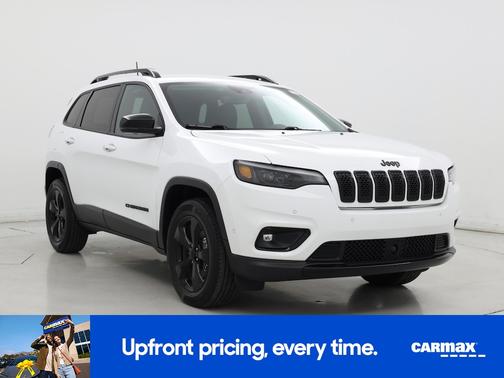 White 2023 Jeep Cherokee Altitude Lux