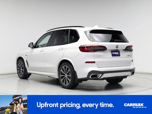 White 2022 BMW X5 PHEV XDrive45e