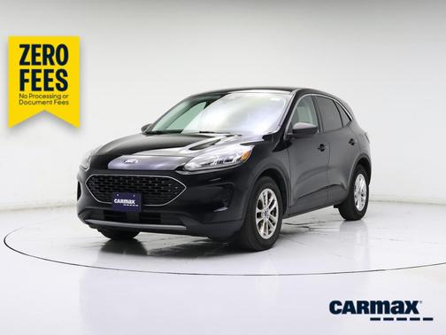 Black 2022 Ford Escape SE