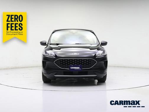Black 2022 Ford Escape SE