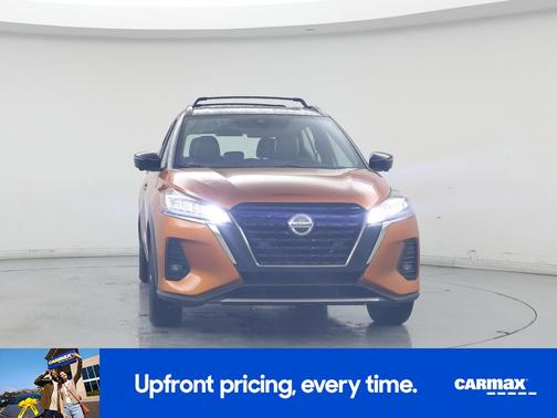 Orange 2021 Nissan Kicks SR