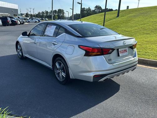2022 Nissan Altima 2.5 SL